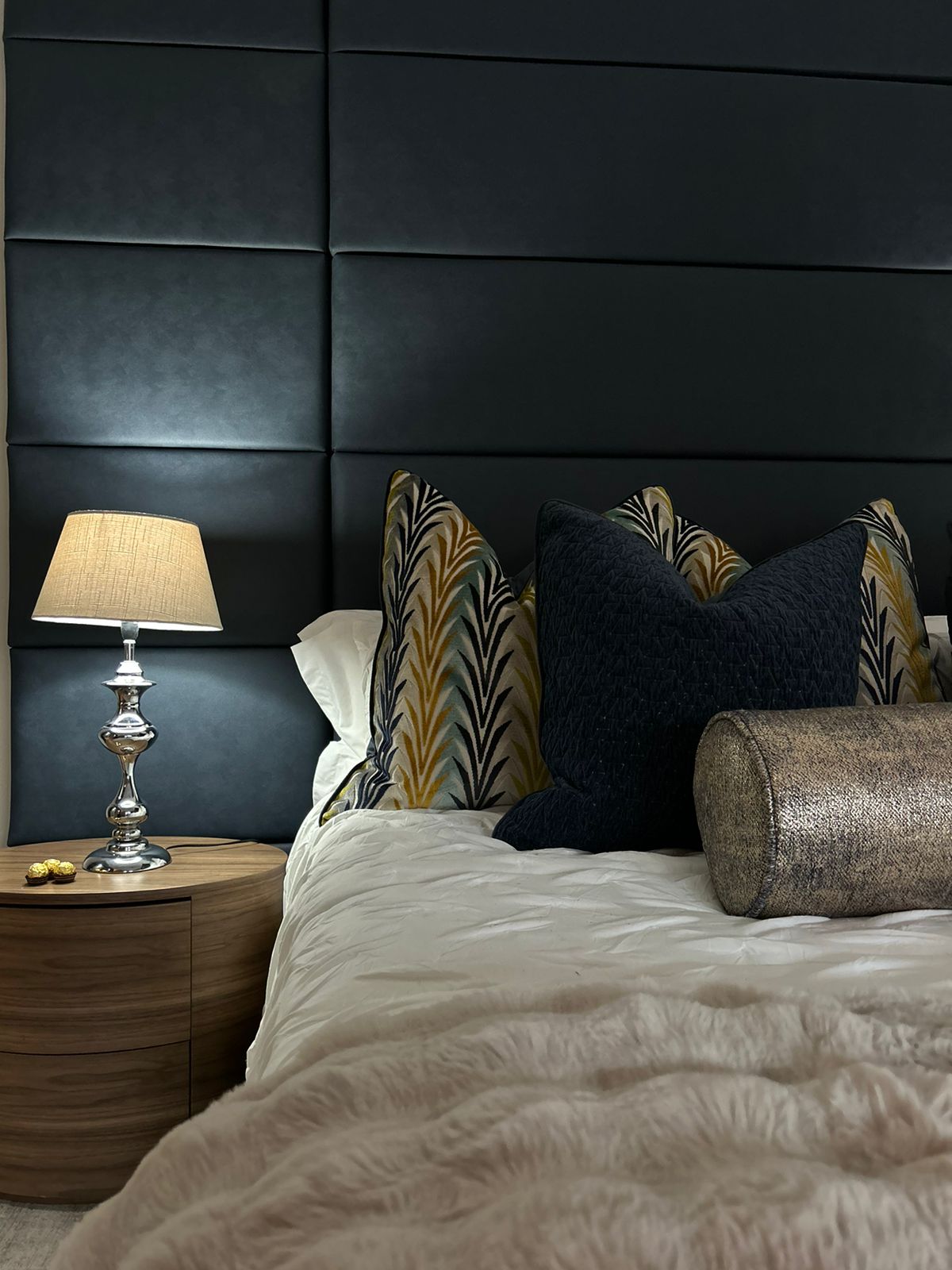Textured Wallpaper & Feature Lighting Hallway