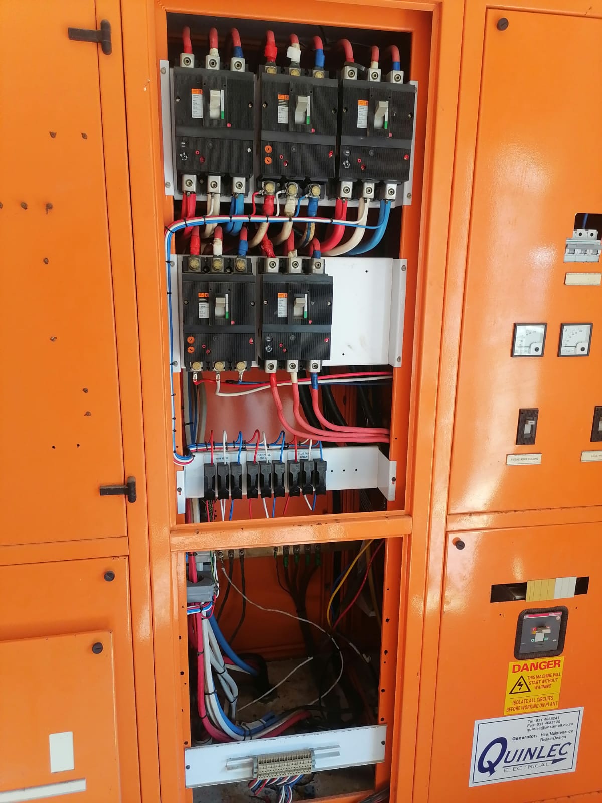 Industrial Distribution Board & Breakers