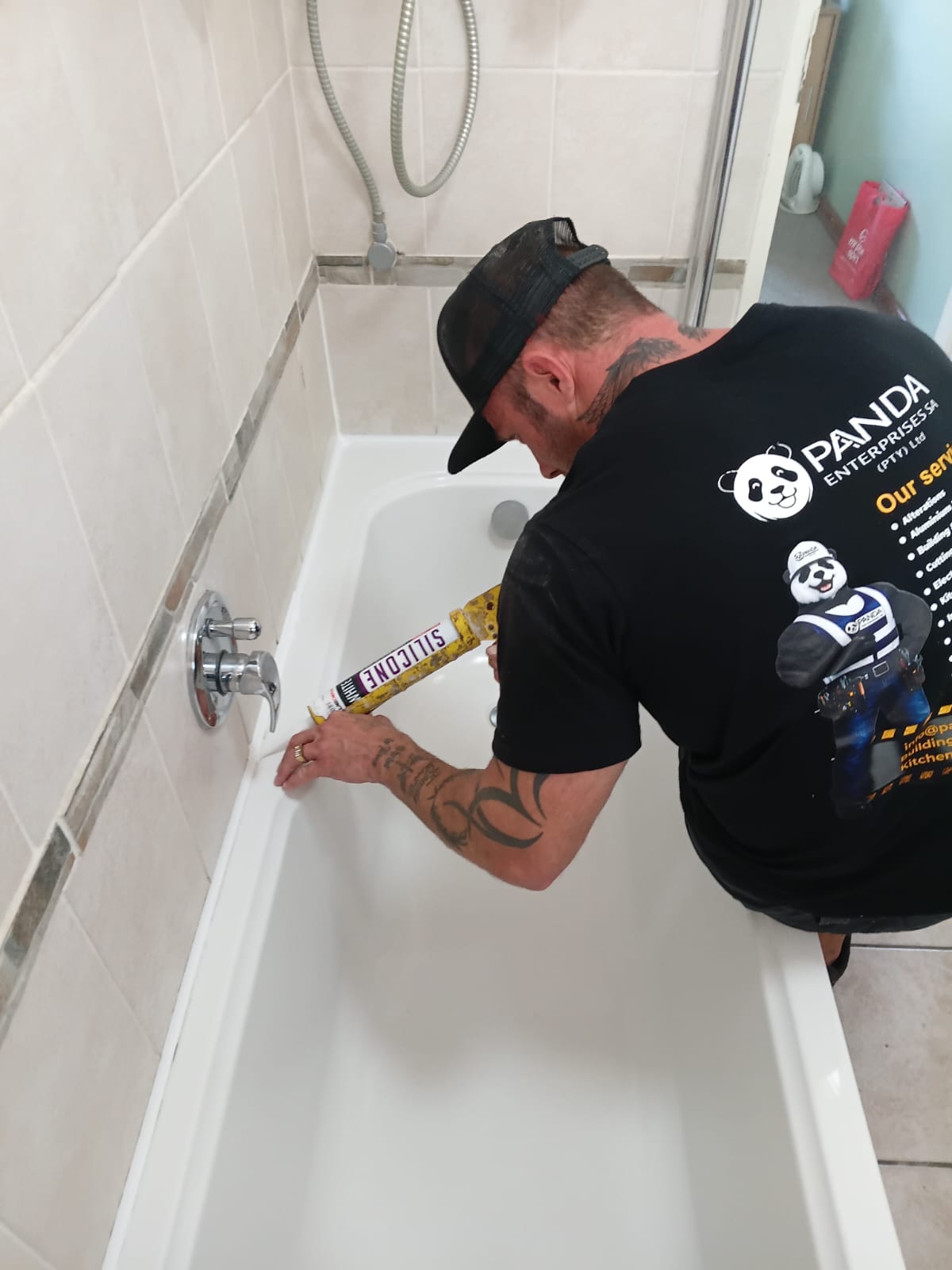 Bathroom Sealing & Silicone Finishing
