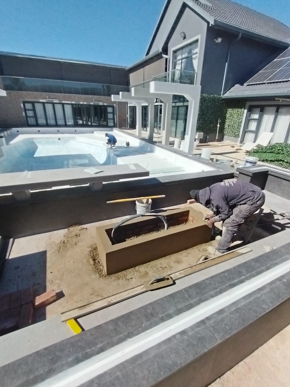 Luxury Pool Build & Coping