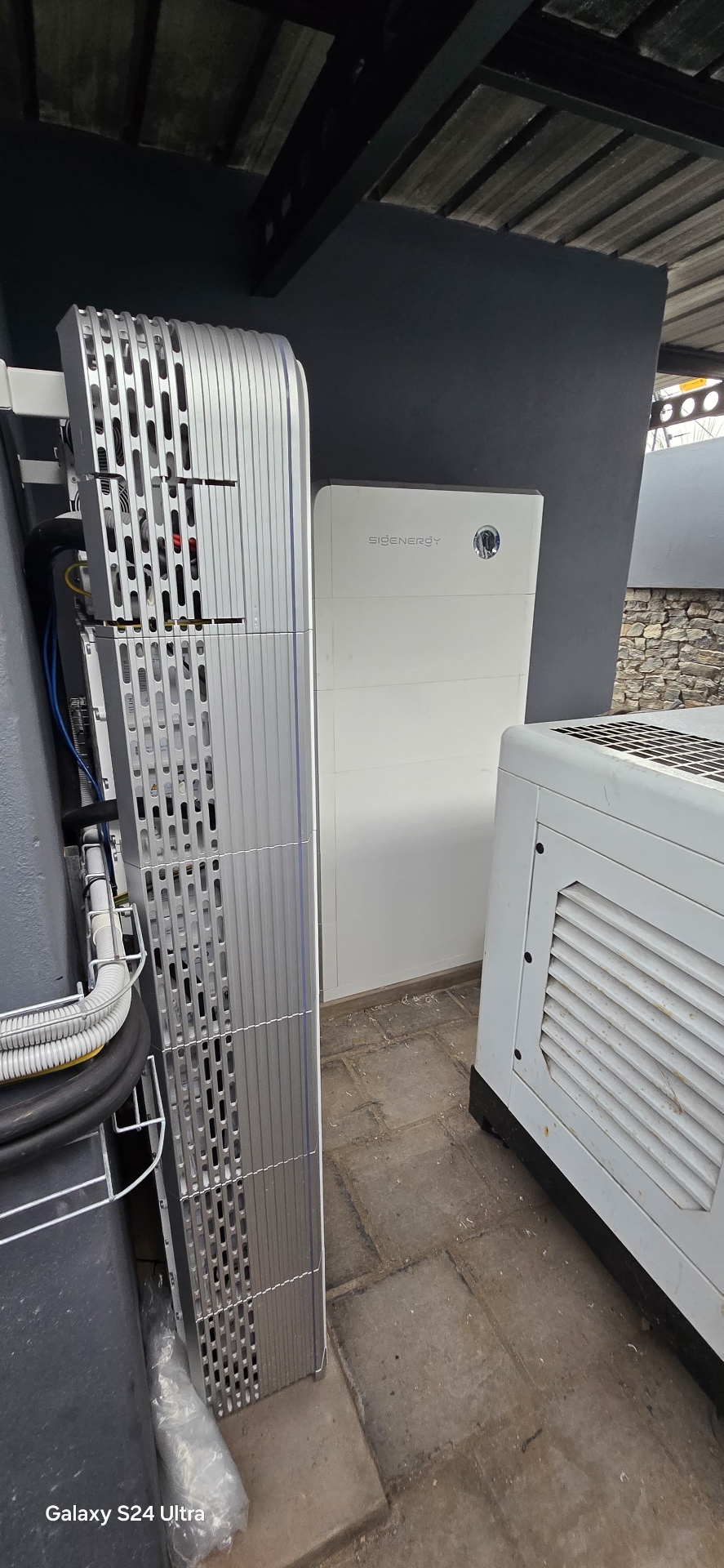 Hybrid Inverter & Battery Stack Installation